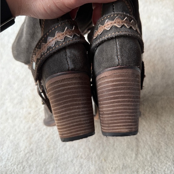 SOLD - Picture 7 of 9